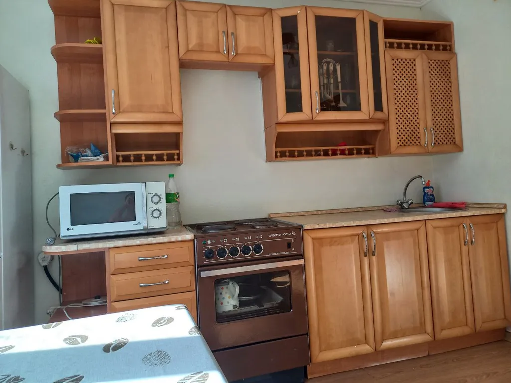 Хорошая квартира в районе Луговой