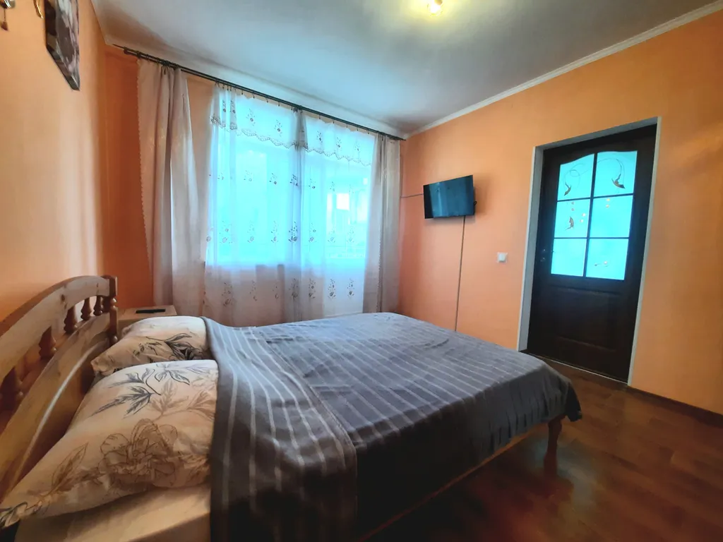 Семейный двухкомнатный номер-полулюкс