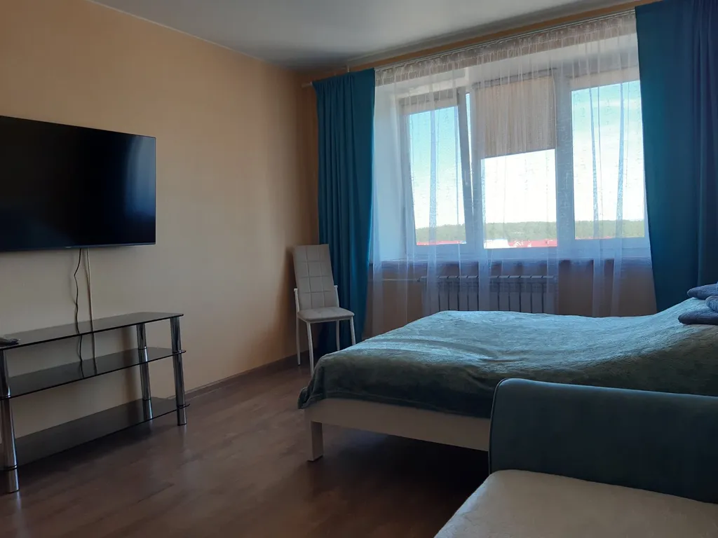 Комфортабельная квартира с видом на горы и речку — аренда посуточно в Волжский