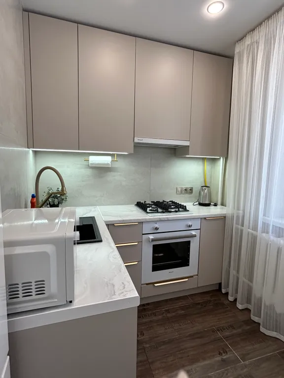 Апартаменты с шикарным ремонтом и удобным расположением