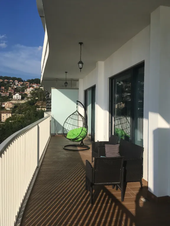 Актер гэлакси на первой береговой