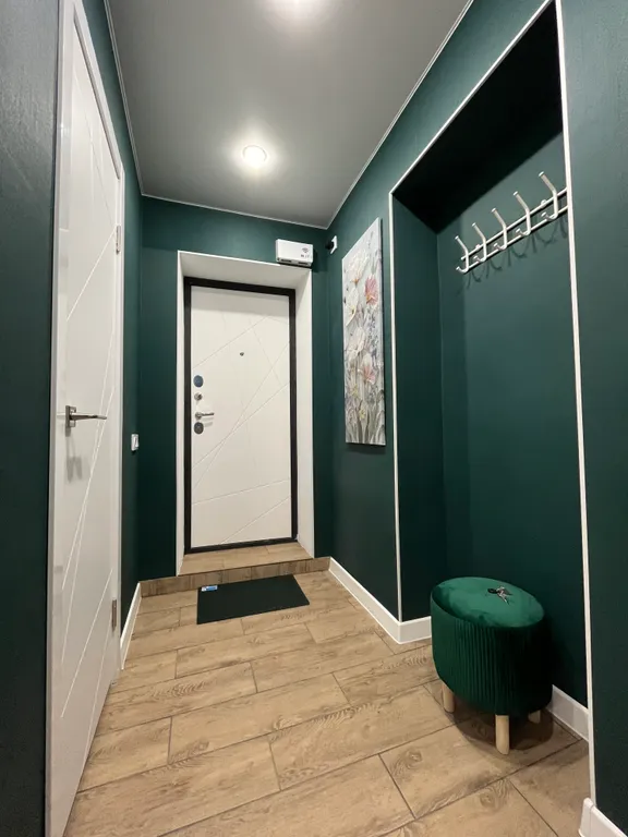 Студия в центре с дизайнерским ремонтом и балконом Город в городе