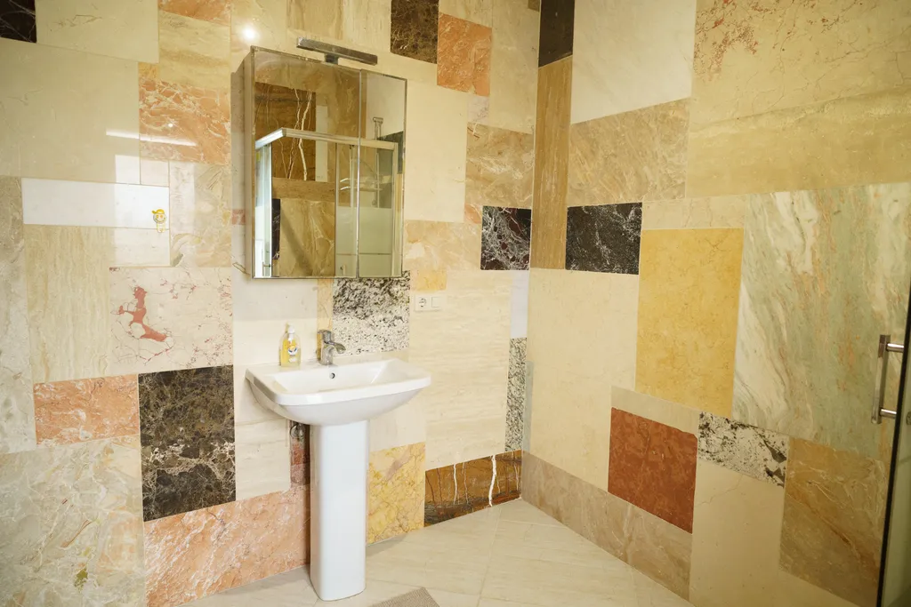 Загородный дом-шале "Pinebrook", аренда, у реки Дон. Сезонный бассейн.