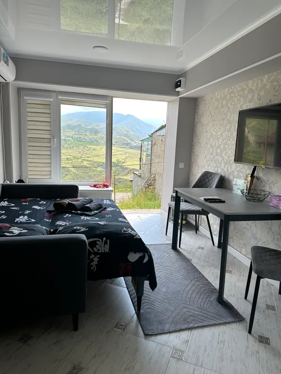 Уютная квартира с видом на горы