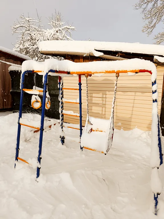 Коттедж Гостевой дом с русской баней и уличной купелью — Кириши