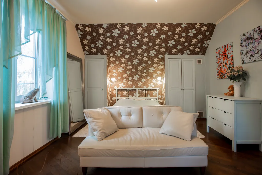 Розовая дача в Грузино