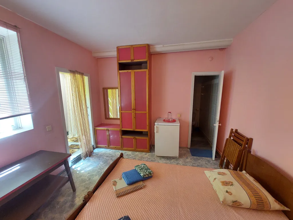 Уютный номер у моря с песчаным пляжем в шаговой доступности