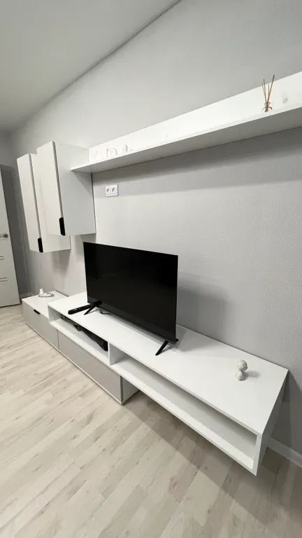 Комфортабельная 2-комнатная квартира с новым дизайнерским ремонтом