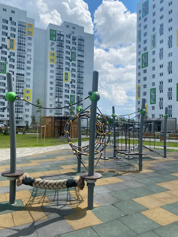 Уютная двухкомнатная квартира на левом берегу города