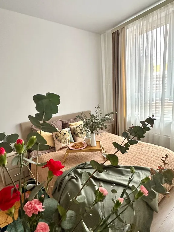 Светлая уютная трехкомнатная квартира