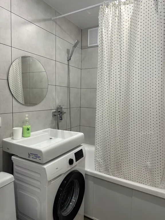 Двухкомнатная квартира в центре Завеличье