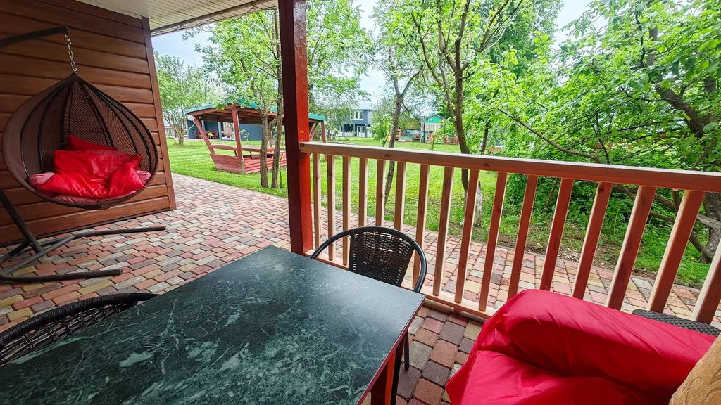 Рубиновая студия с собственной террасой и отдельным входом