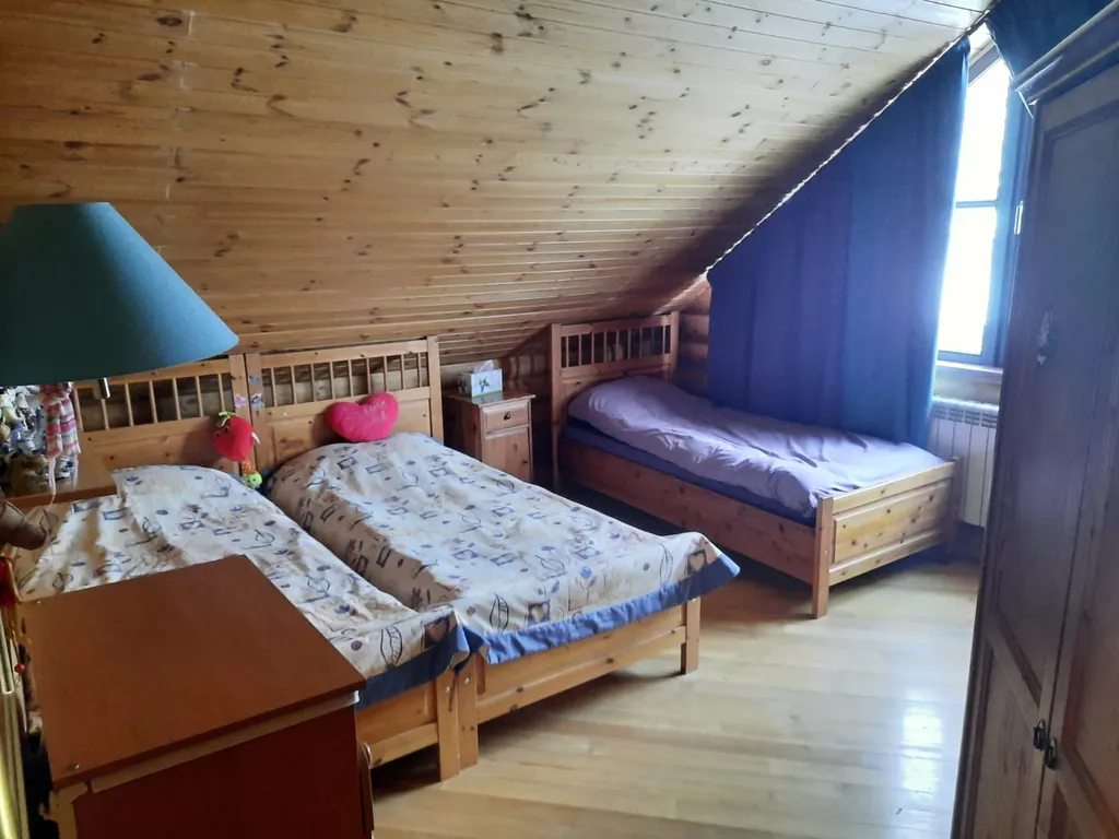 Коттедж с бассейном и сауной