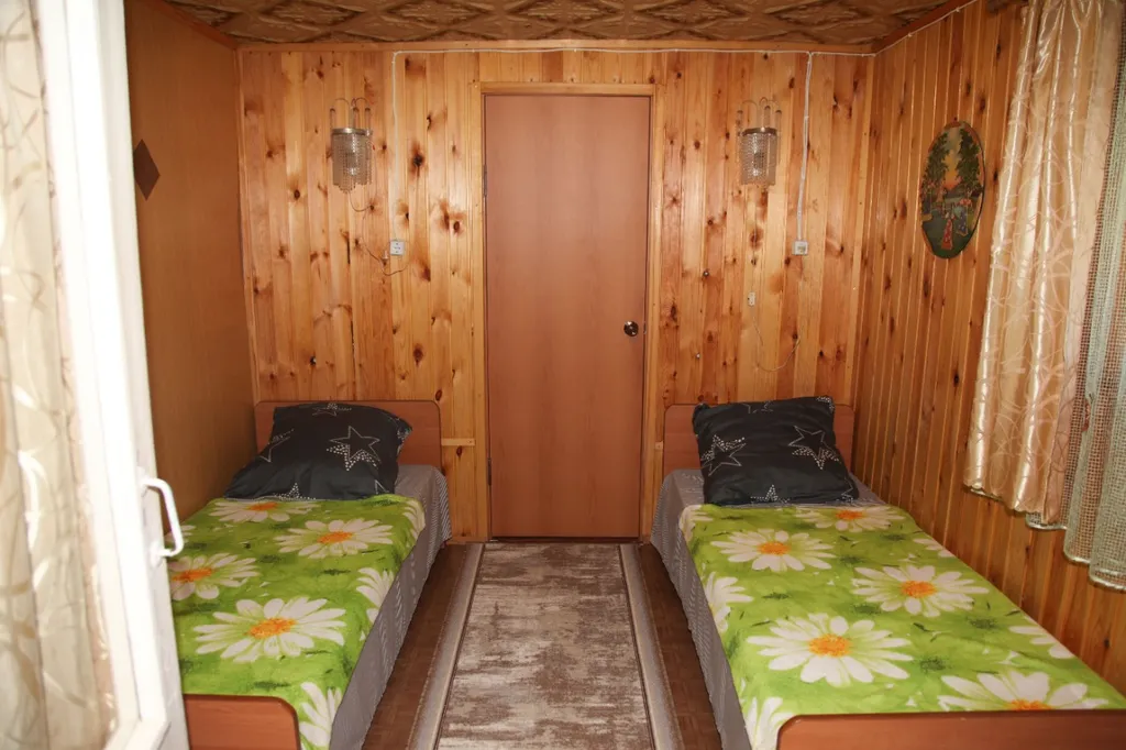 Коттедж Отдельный домик со всеми удобствами — аренда посуточно в Голубицкая