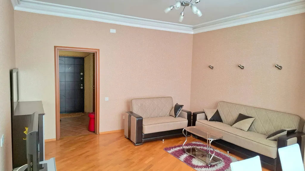 2-комнатная квартира в новопостроенном доме в центре