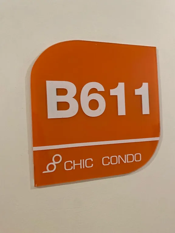 Стильная студия на последнем этаже с потрясающим видом на горы