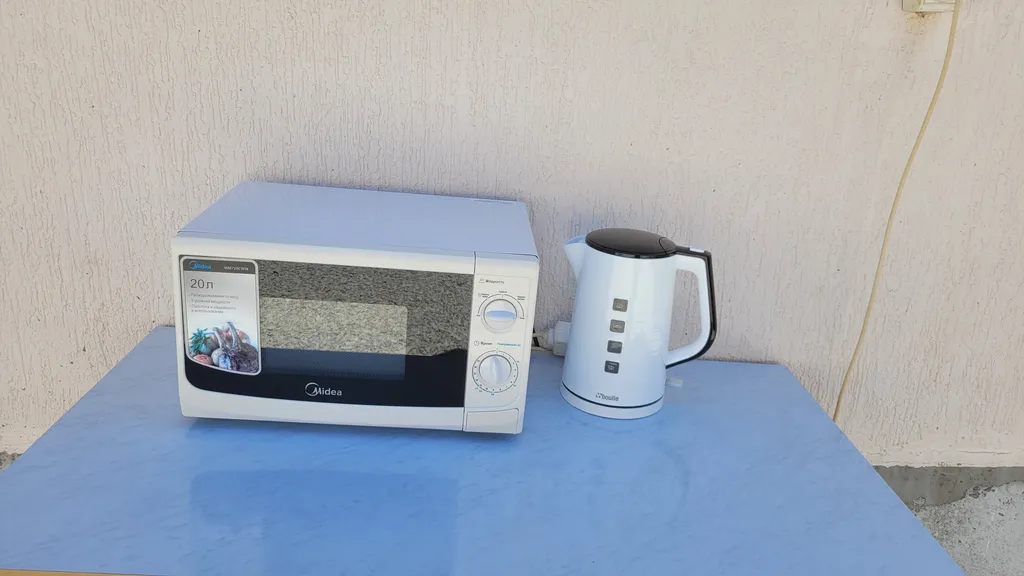 Уютный номер с видом на горы в гостевом дворе