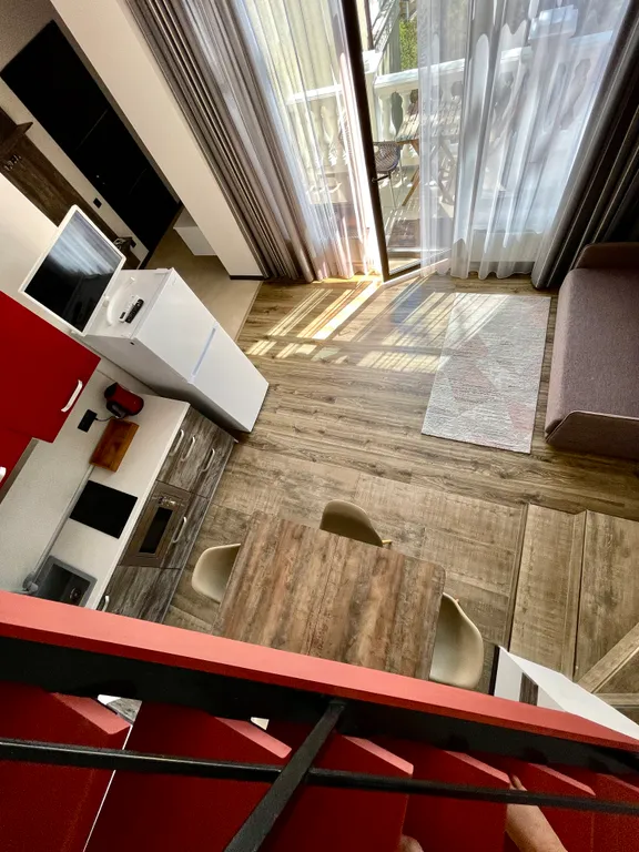 Двухуровневые апартаменты с видом на море и Ай Петри