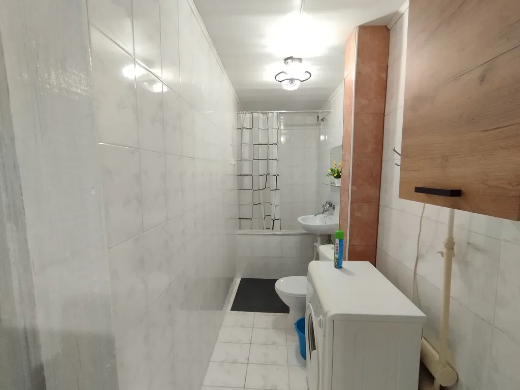 Дом около озера