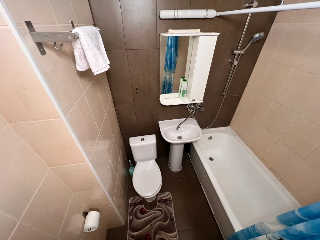 Квартира Уютная, студия, центр города, тц вояж, парковка, кафе, аквапарк — Тюмень