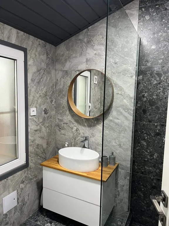 Дом у моря на первой береговой линии