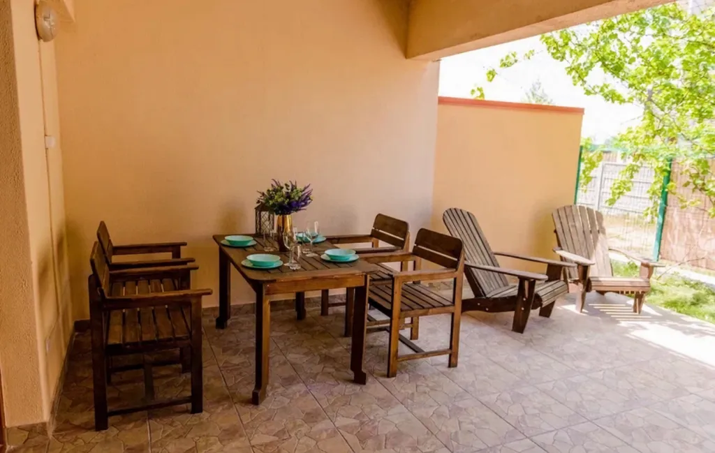 Двухкомнатные апартаменты с террасой