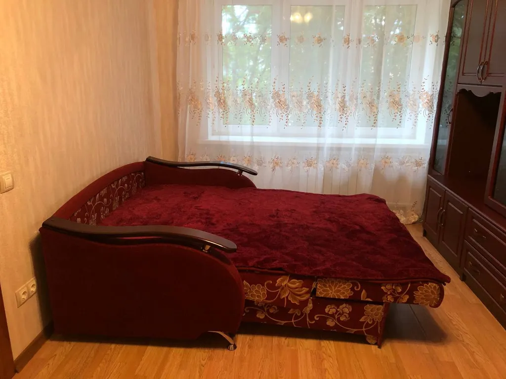 Уютная изолированная комната в квартире в Советском районе