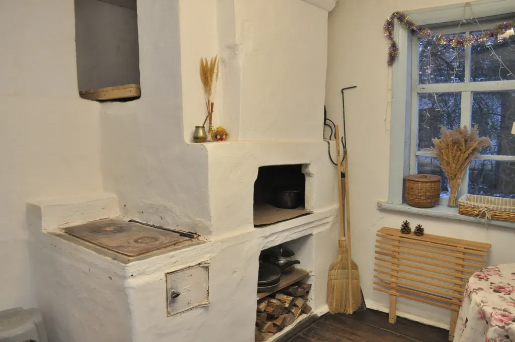 Дом-дача в горах с русской печкой, рядом с речкой и видом на горы