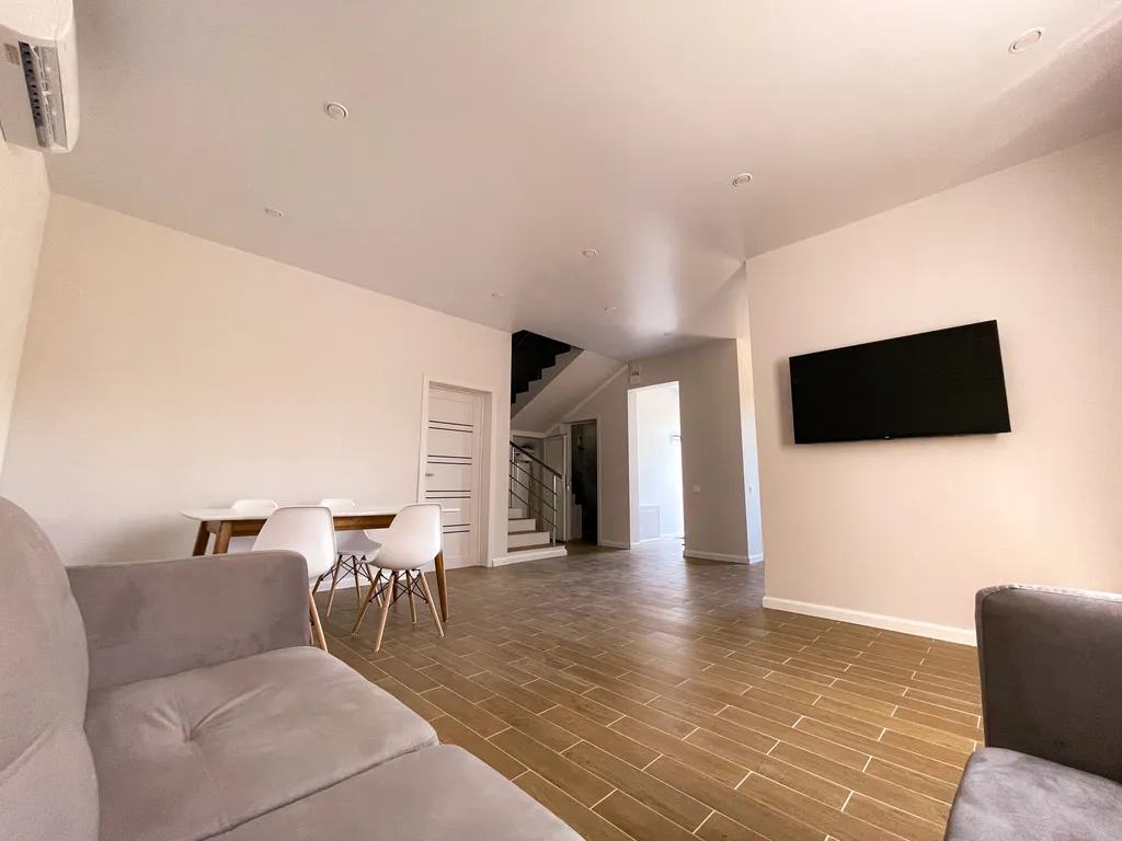 Коттедж Дом в 300 метрах от моря — Беранда