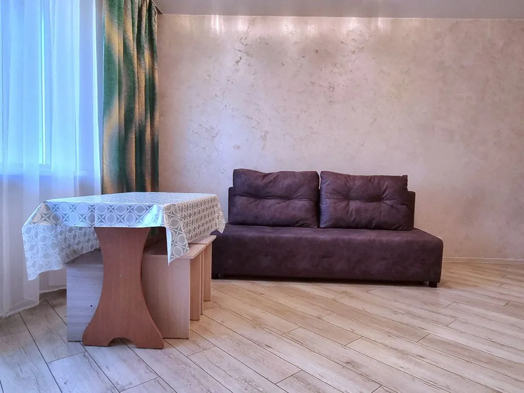 Евро трехкомнатная квартира возле Онкологического диспансера