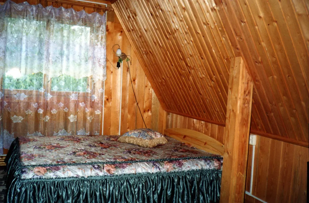 Благоустроенный домик с камином и лоджией на Селигере