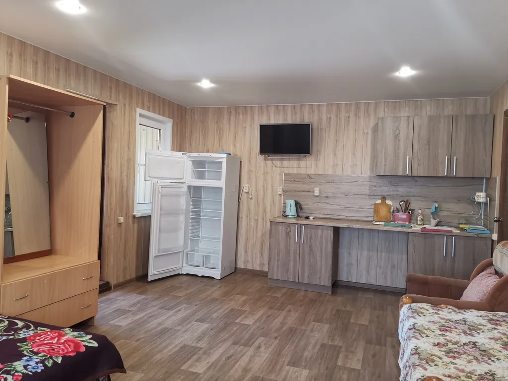 Квартира Квартира Атмосферная мансарда-студия между парком и морем — Ейск