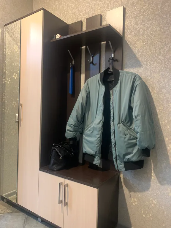 Апартамент с балконом возле аэропорта