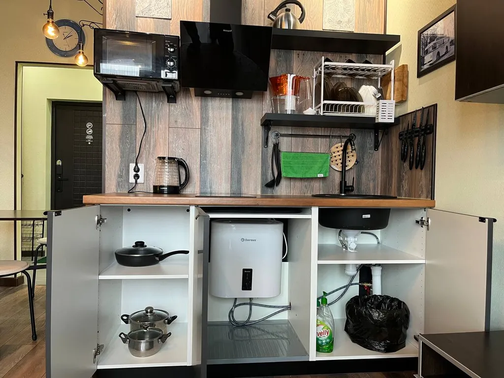 Студия с видом на бухту и горы