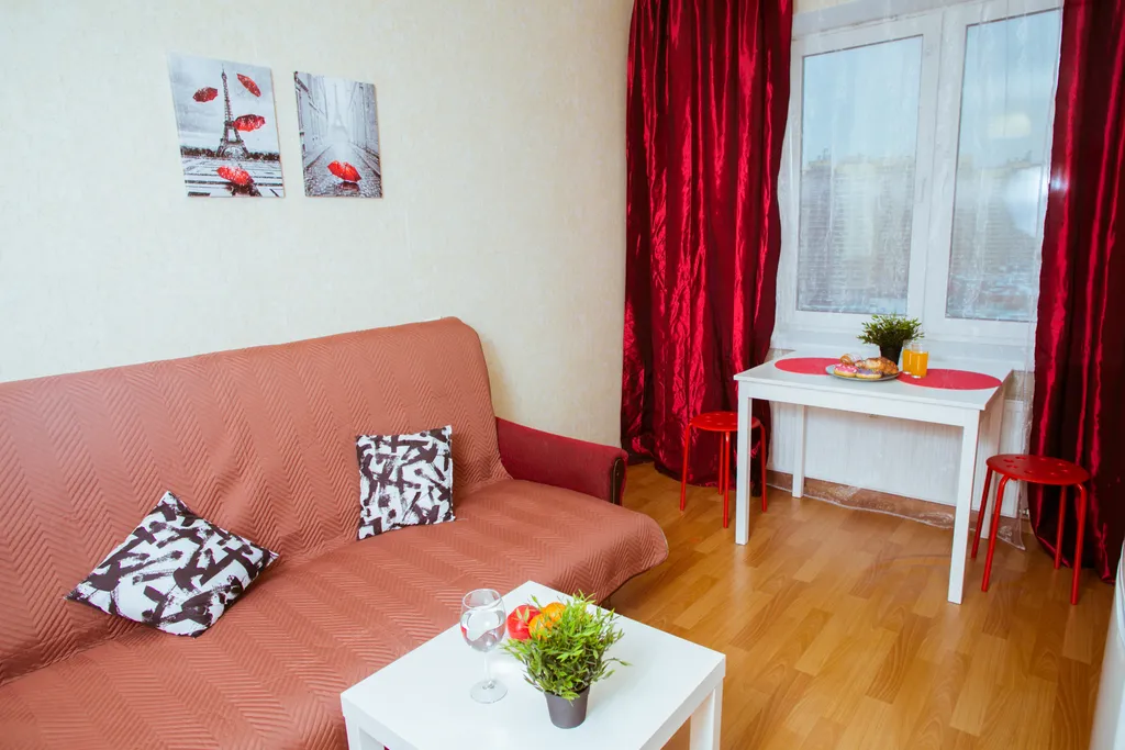 Уютная однокомнатная квартира на Парнасе