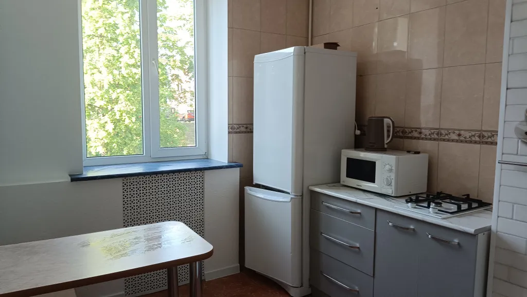 Уютная 2-х комнатная квартира с высокими потолками в центре города