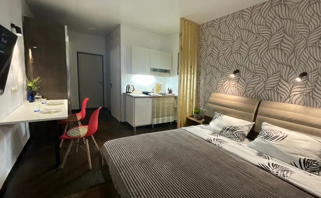 Благоустроенная студия в центре города