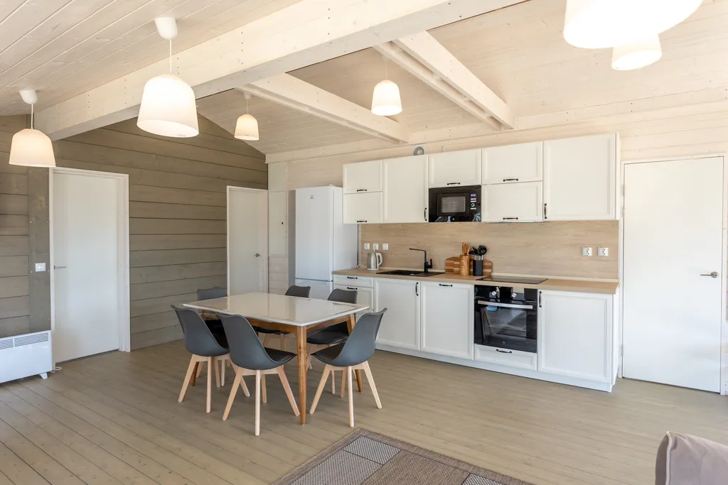 Уютный дом с печью-камином