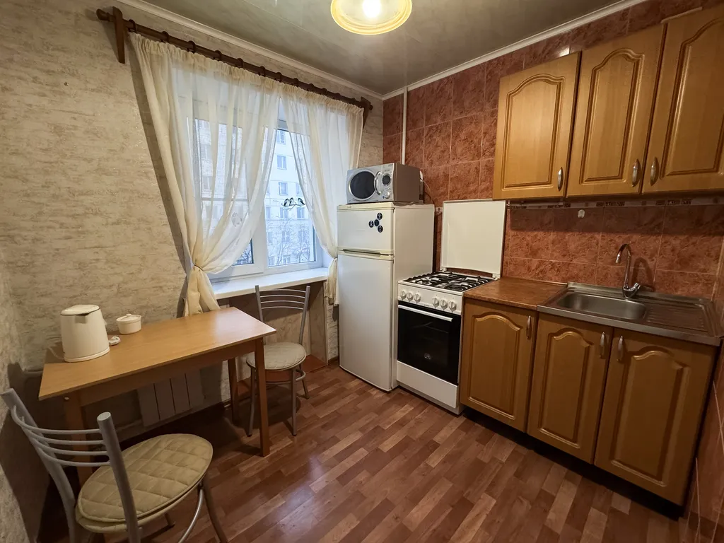 Квартира 2‑комн. квартира в центре Мурманска на ул. Коминтерна, 22 — Мурманск