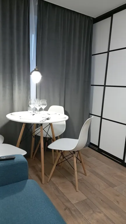 Новая трехкомнатная квартира в самом центре с видом на площадь Победы