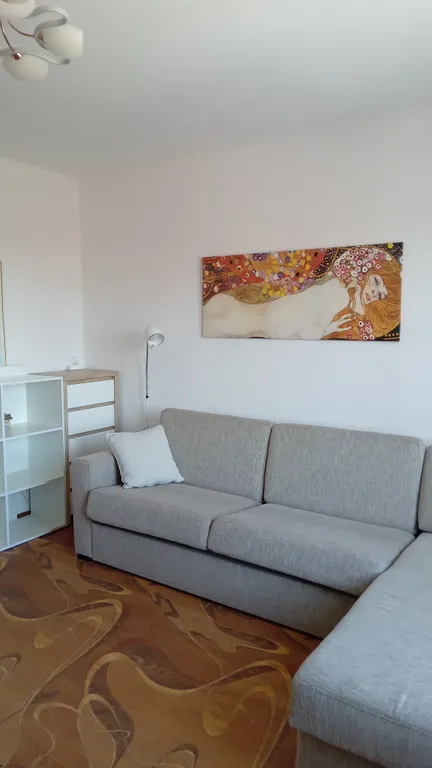 Неплохая квартира в центре города — аренда посуточно в Зеленоградск