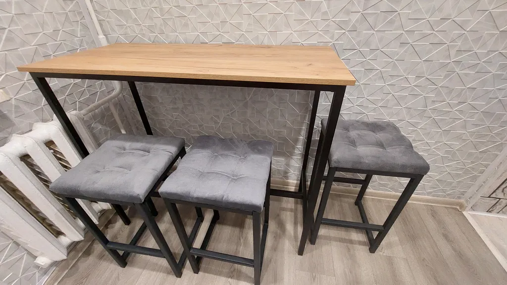 Уютная квартира после ремонта с новой мебелью