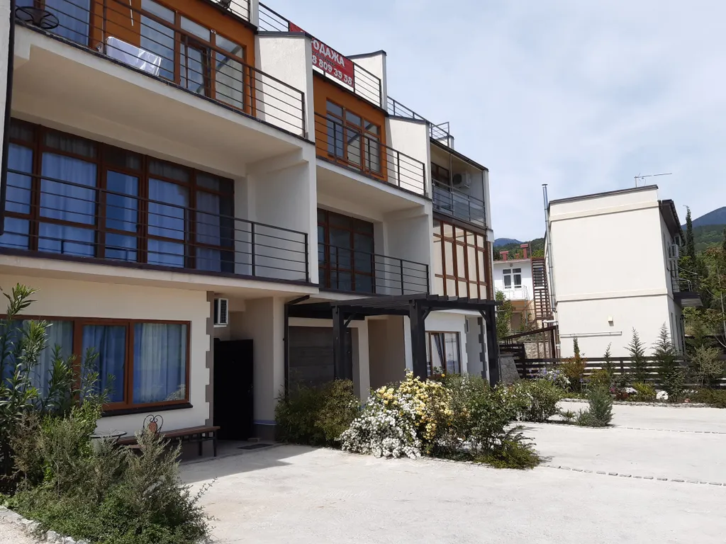 Видовой апартамент с террасой