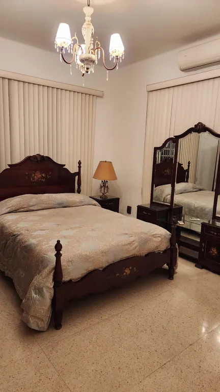 Весь этаж Делюкс с кондиционером и двуспальными кроватями