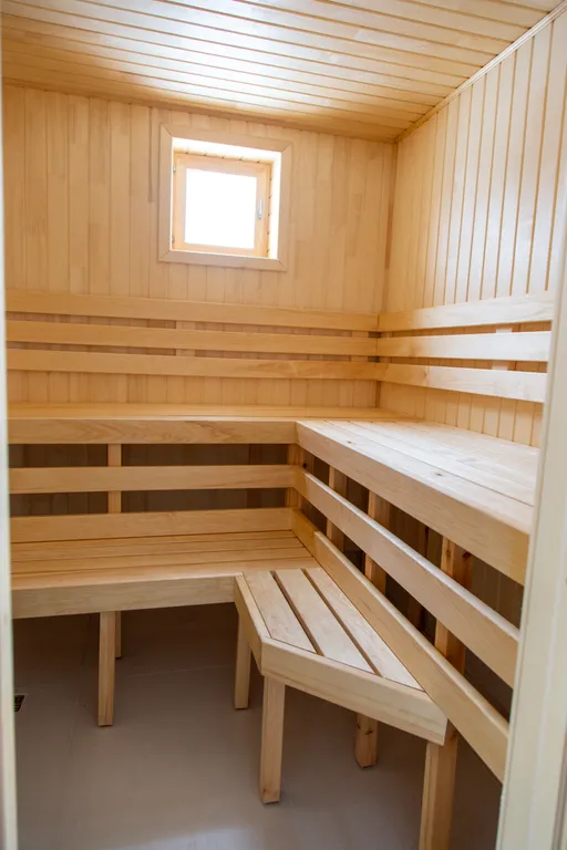 Большой дом с видом на озеро, 3 спальнями, сауной и детской площадкой