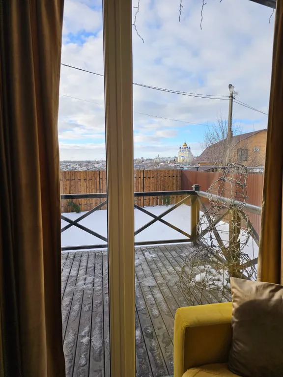 Новый дом с панорамным видом на город