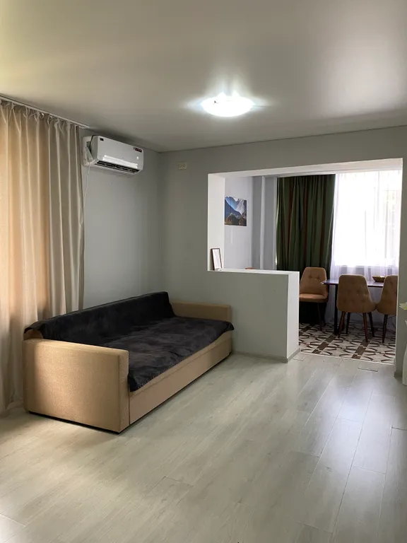 Квартира Комфортная 3-комнатная квартира на берегу песчаного пляжа — Сухум