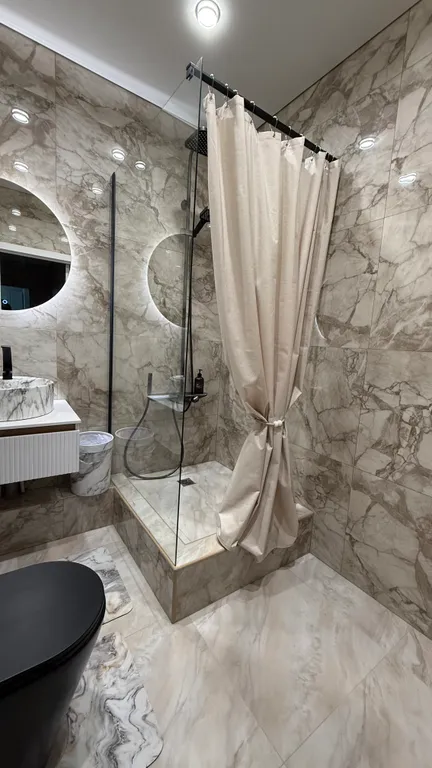 Шикарная квартира с видом на парк и Азовское море