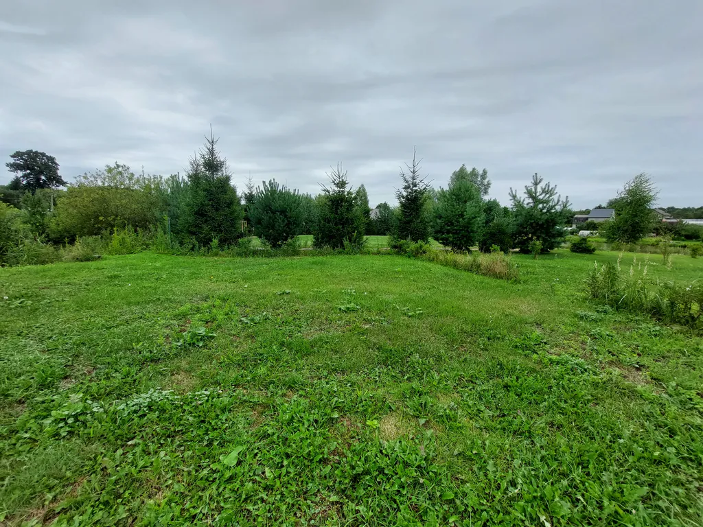 Большой коттедж у озера