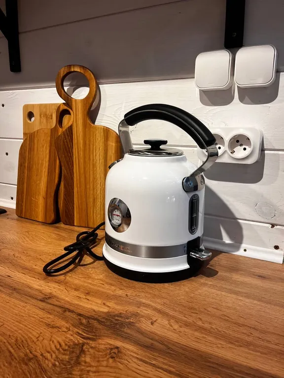 Домик с видом на лес